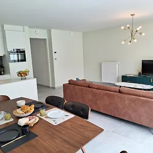 https://villa-55.hotelsghent.com