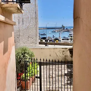 Homeclass Mercantile Ferienhaus Bari
